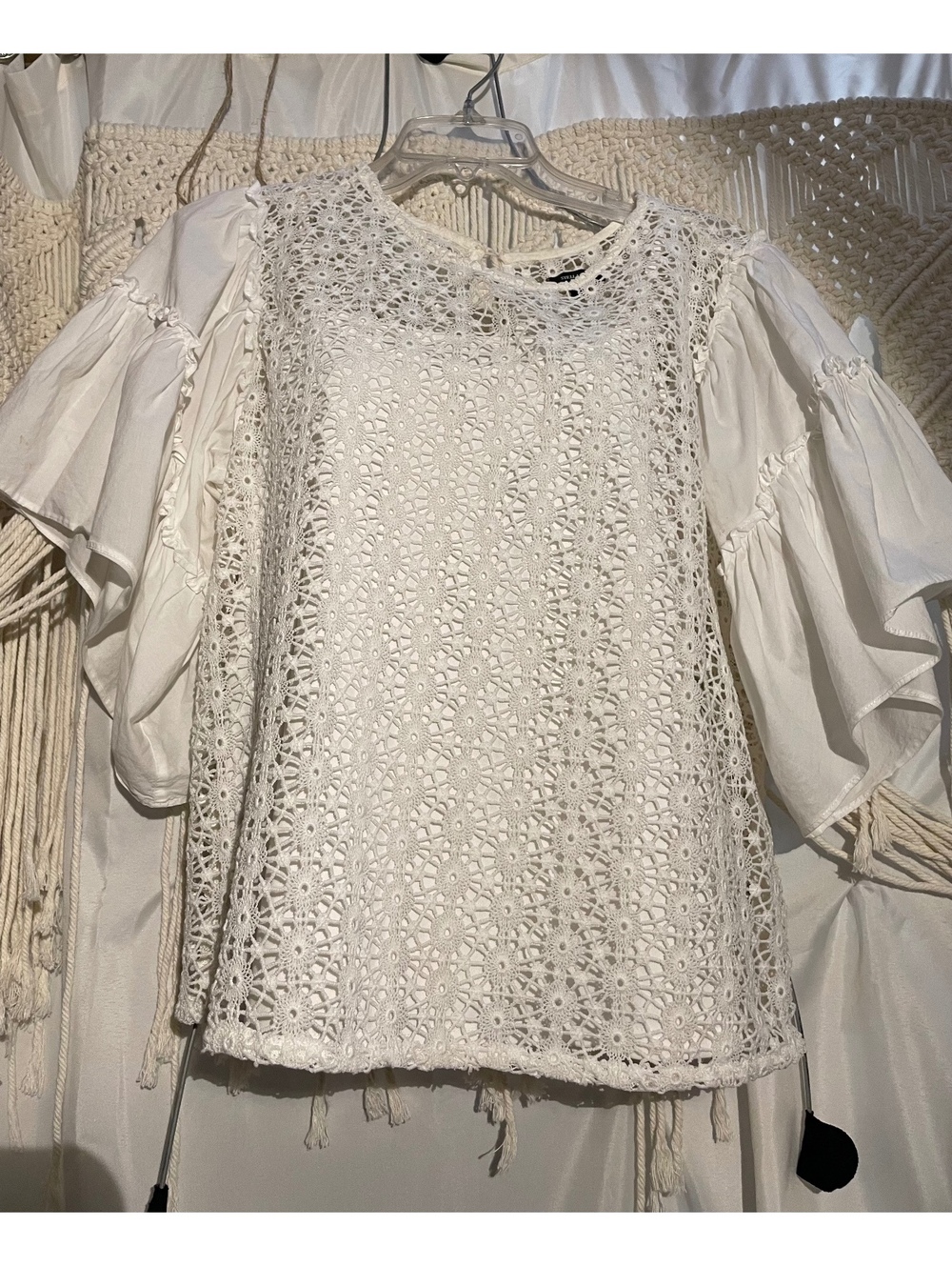 Stella & Dot size M white blouse